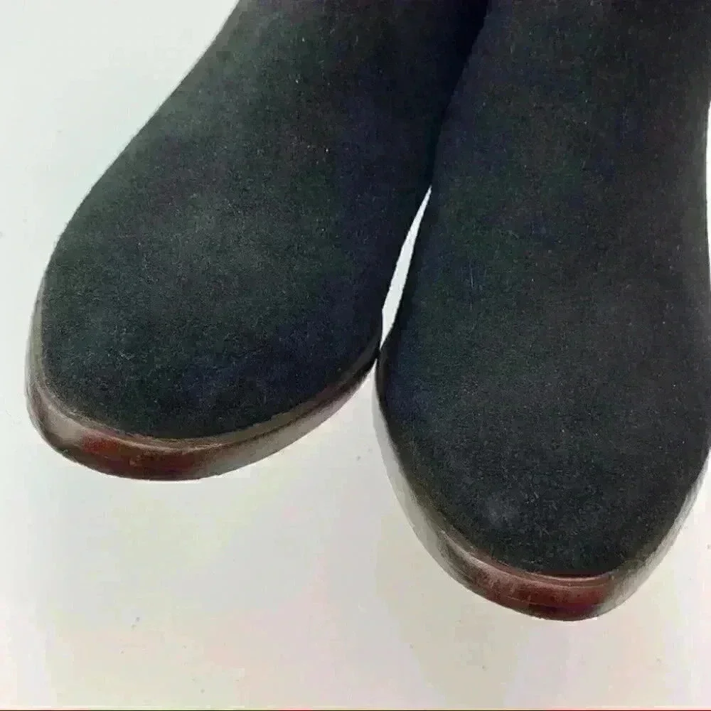 Antonio Melani ankle booties size 6.5 black suede
